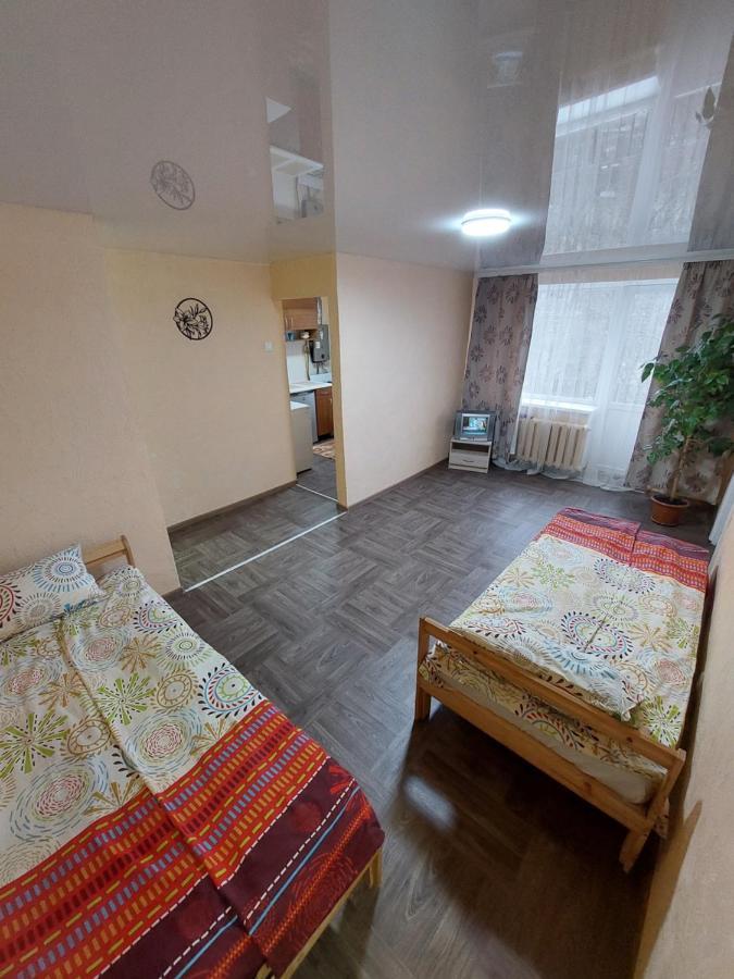 Оренда Затишної 2 Кімнатної Квартири В Самому Серці Рівного Apartment Rivne Ngoại thất bức ảnh